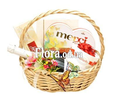 Gift basket with sweets