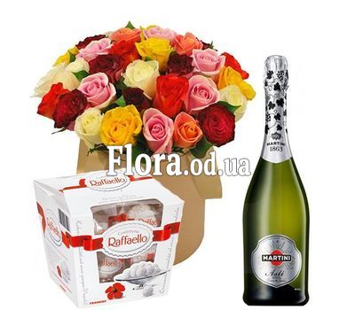 roses in a round box