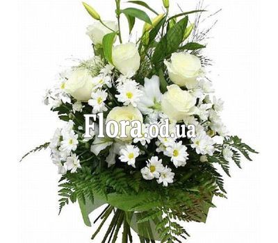 Mixed bouquet of flowers