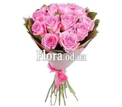 15 розовых роз