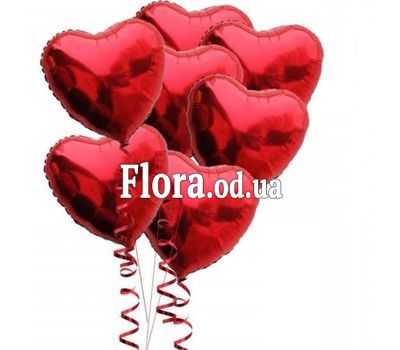 7 balloons in the shape of heart