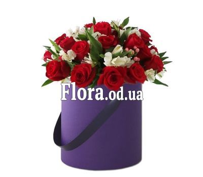 Flowers in a hat box