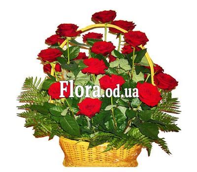 Корзина из 21 розы