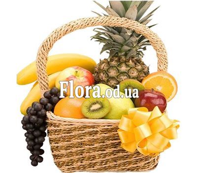 Корзинка с фруктами