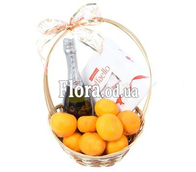 Asti Martini и мандарины в корзине