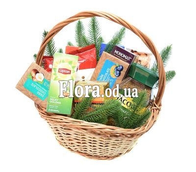 Большая новогодняя корзина сладостей