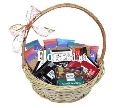 Корзина разного шоколада