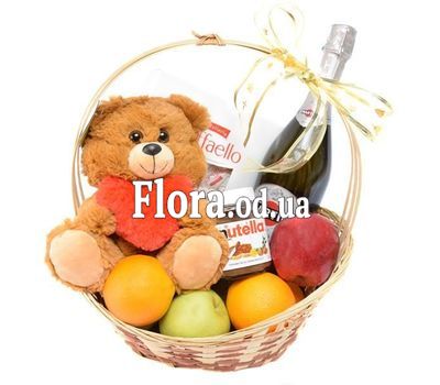 Корзина сладостей и фруктов с Martini Asti