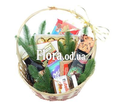 Новогодняя корзина с ликером Baileys