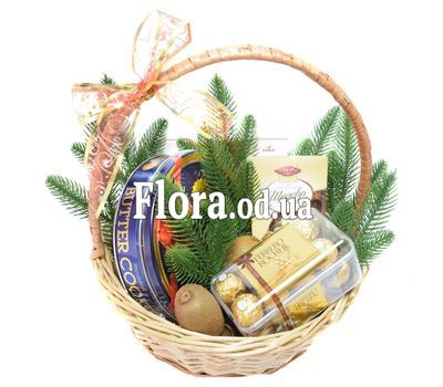 Новогодняя корзина сладостей к чаю