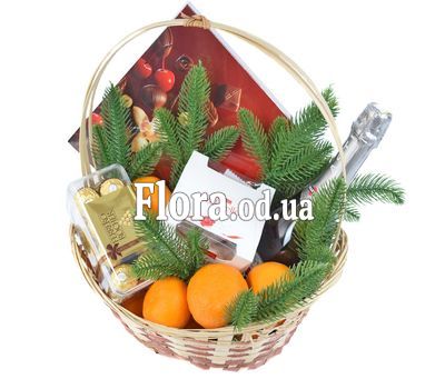 Новогодняя корзина в подарок с Martini Asti