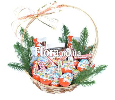 Новорічний подарунковий кошик для дітей