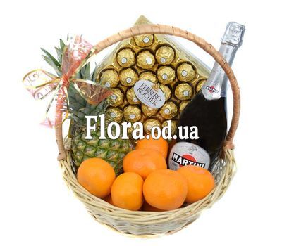 Оригинальная подарочная корзина