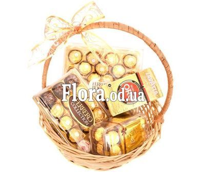 Подарочная корзина Ferrero Rocher и Lavazza