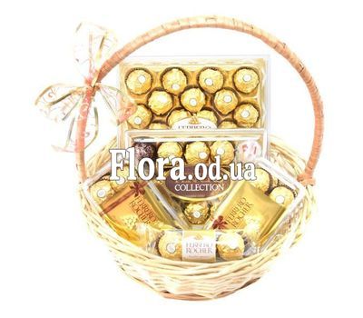 Подарочная корзина Ferrero Rocher