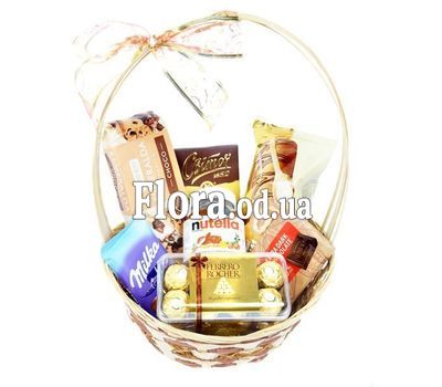 Подарочная корзина сладостей