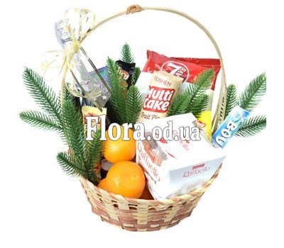 Рождественская корзина сладостей с Martini Asti