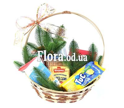 Рождественская корзинка продуктов