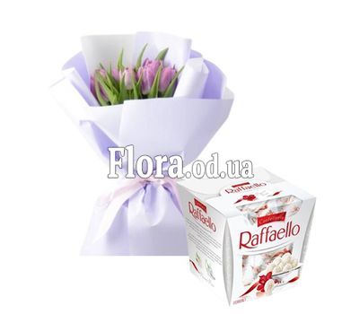 9 tulips with Raffaello