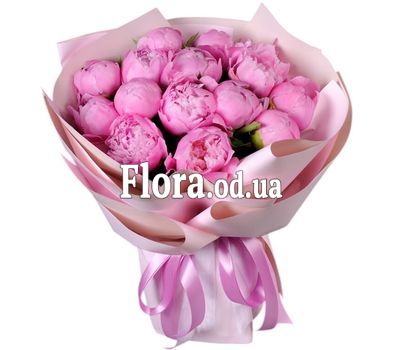 15 розовых пионов